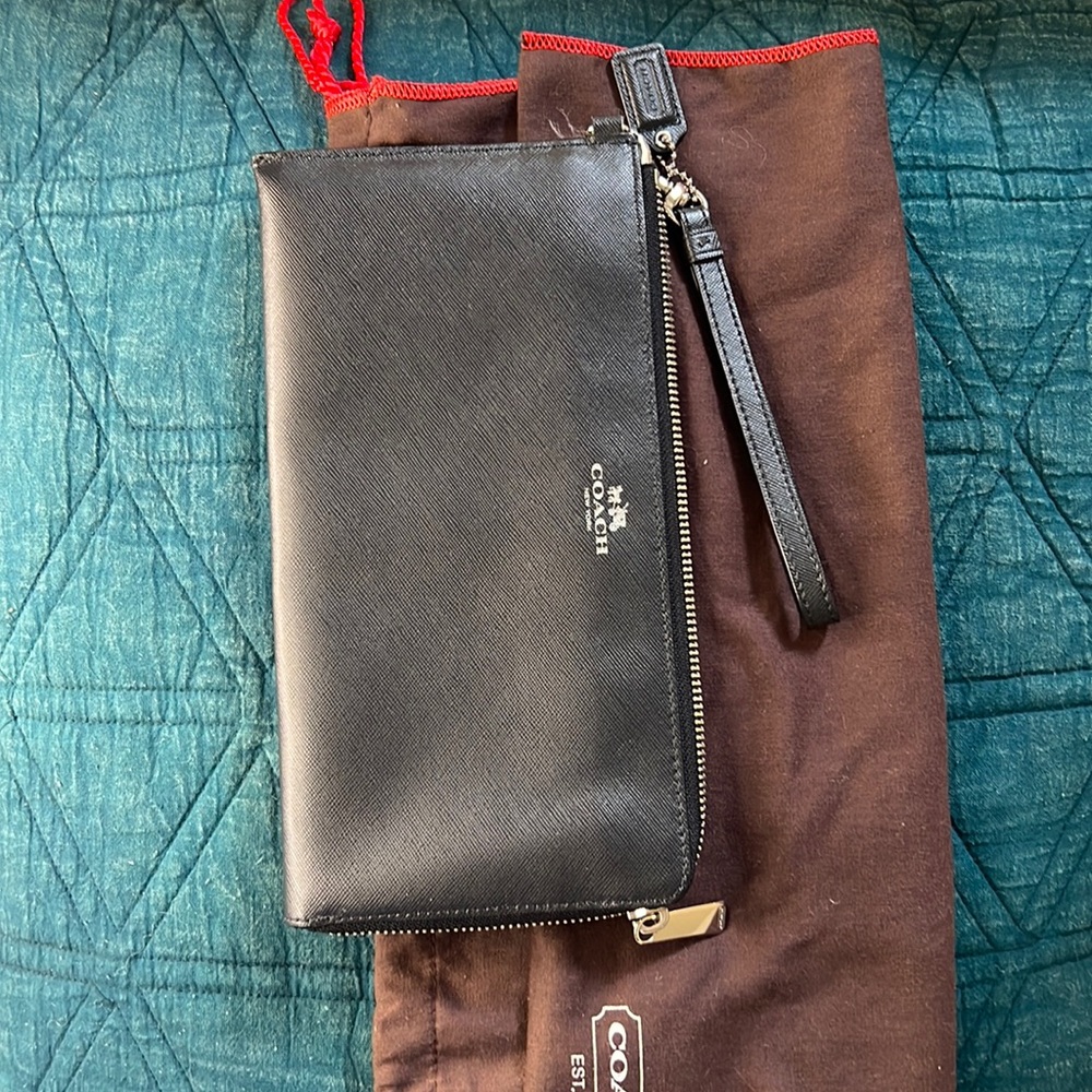 Coach zippered wallet/wristlet